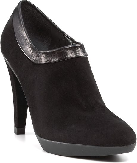 stuart weitzman platform booties