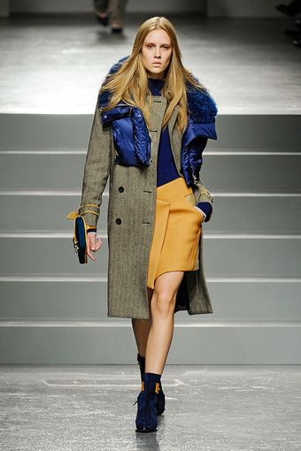  Herringbone Tweed Trench 