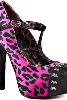 Betsey Johnson Mortica - Fuschia Multi - Lyst