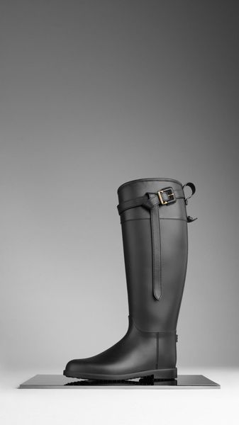Burberry Equestrian Rain Boot - Lyst