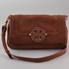 Tory Burch Amanda Messenger in Brown - Lyst