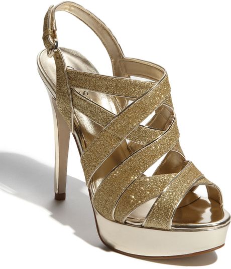 Guess Kio Sandal in Gold