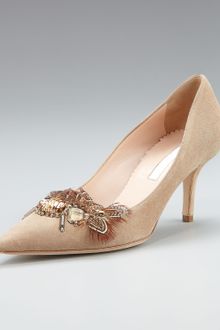 Oscar de la Renta Feather-brooch Suede Pump - Lyst