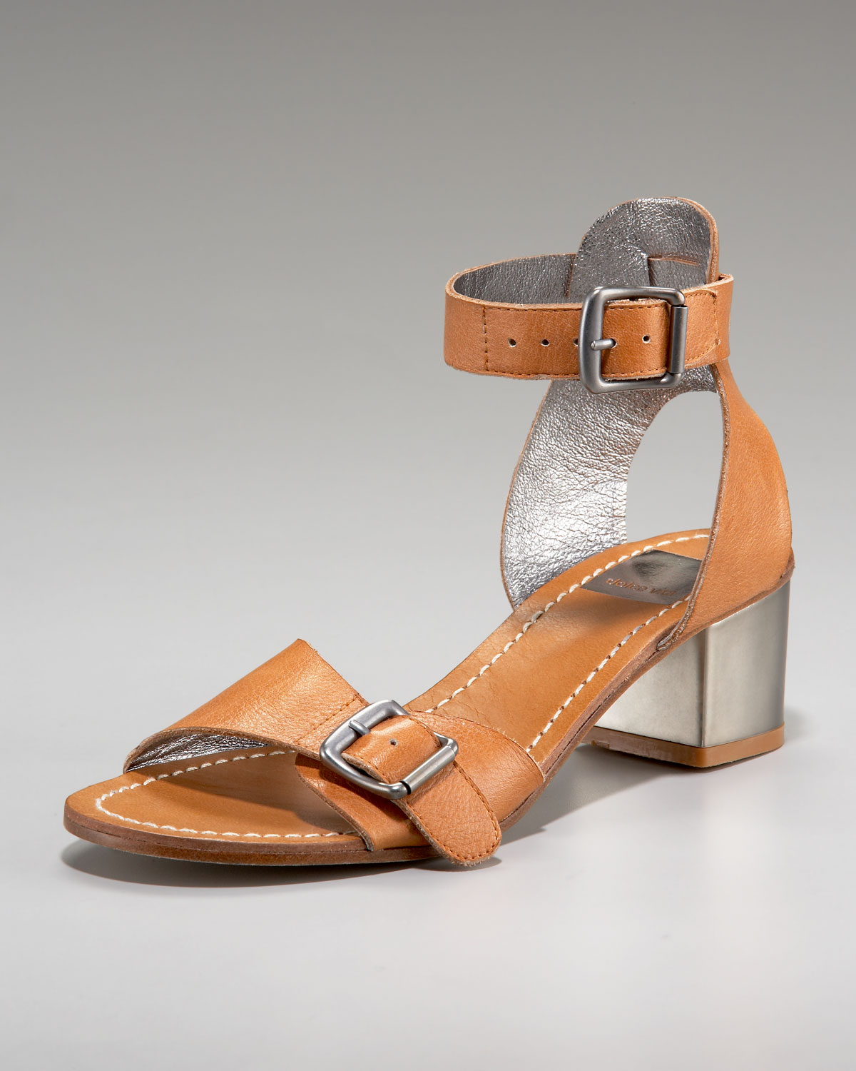 Dolce Vita Chunky-heel Sandal in Brown (black) | Lyst