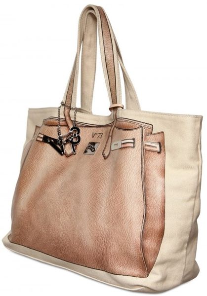 V73 Canvas Printed Tote in Beige (rose)