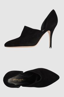Gianvito Rossi Closedtoe Slipons - Lyst