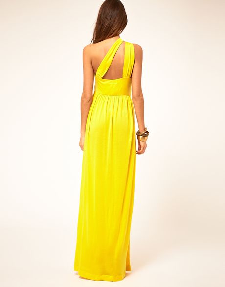 Clothing stores. Miss mango clothing store