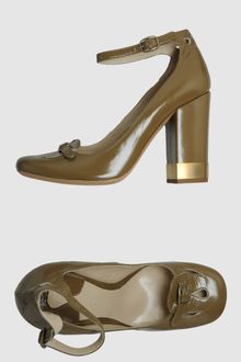 Chloé Closedtoe Slipons - Lyst