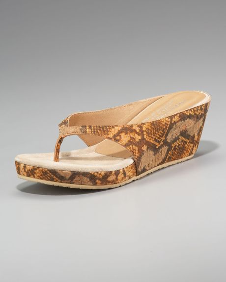 Donald J Pliner Pythonprint Thong Sandal in Beige (sand) - Lyst