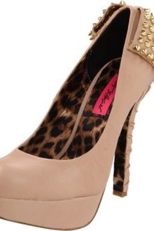 Betsey Johnson Womens Vendeta Platform Pump - Lyst
