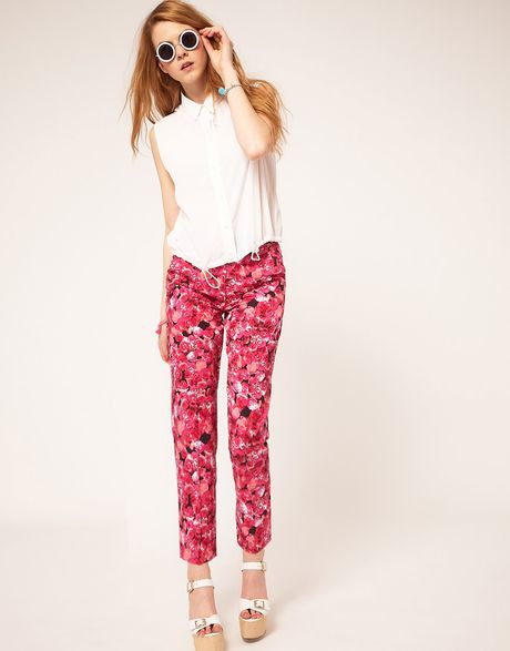 Asos Collection Asos Cropped Trousers in Pink Floral Rose Print in Pink - Lyst