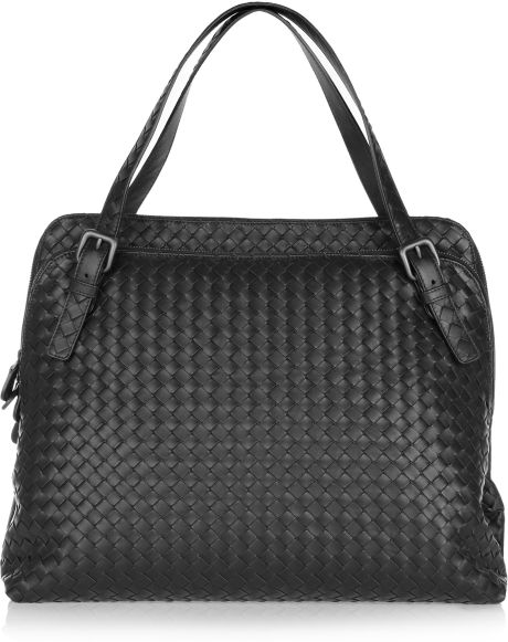 Bottega Veneta Intrecciato Leather Shoulder Bag in Black - Lyst
