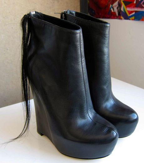 Kimberly Ovitz Wedge Ankle Boots in Black - Lyst