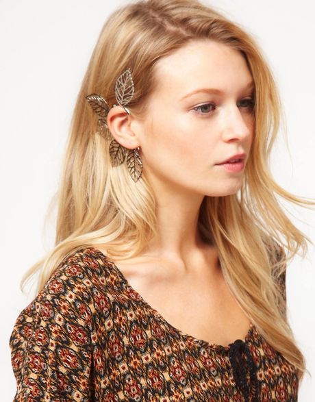 Asos Asos Filigree Leaf Ear Cuff in Silver - Lyst