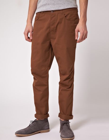 Asos Asos Lightweight Tapered Chinos in Brown for Men - Lyst