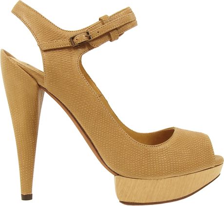 Lanvin Embossed Leather Sandal in Camel in Brown (camel) - Lyst