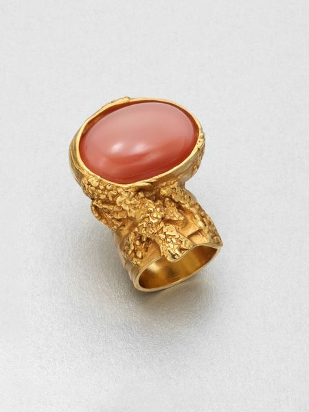 Yves Saint Laurent Goldtone Arty Ovale Ring in Gold (fuchsia) - Lyst