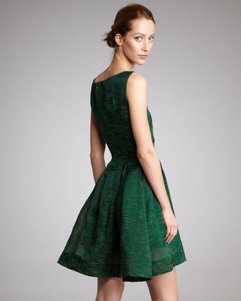  Boucle Yarn Flounce Dress 