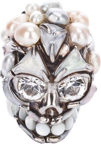Alexander Mcqueen Skull and Pearl Ring in White (pearl) - Lyst