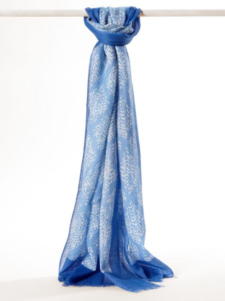 Banana Republic Diamond Print Scarf in Blue - Lyst
