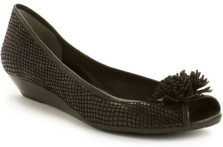 Dkny Brandi Wedges in Black - Lyst