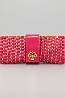 Tory Burch Woven Patent Straw Clutch - Lyst
