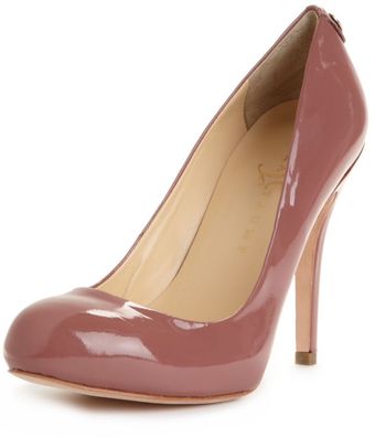  Pinkish Pumps 