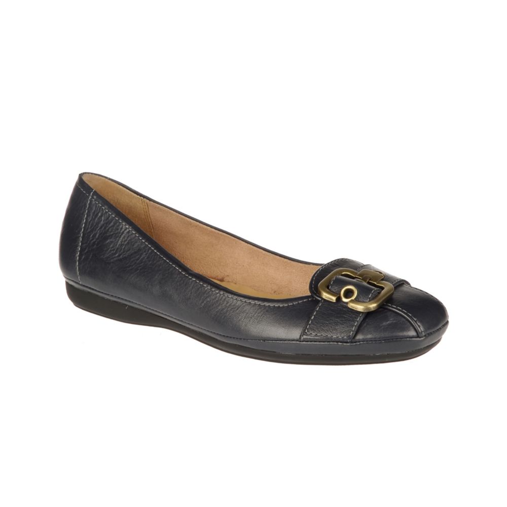 flats naturalizer