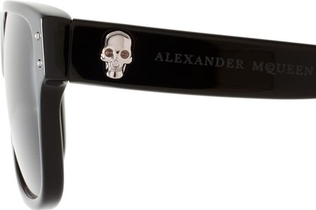 black alexander mcqueen skull wayfarer sunglasses