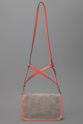  Anen Shoulder Bag 