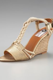 Lanvin Leather T-strap Wedge Sandal - Lyst