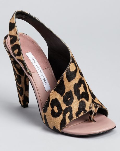 Diane Von Furstenberg Sandals Morocco in Beige (leopard) | Lyst