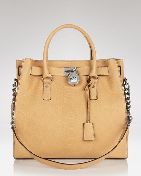 Michael Kors Hamilton Large Ns Matte Python Tote  in Beige (tan) - Lyst