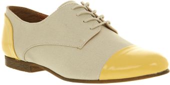 Office Molly Toe Cap Natural Yellow - Lyst