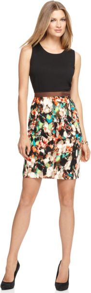  Sleeveless Scoop Neck Solid Printed 