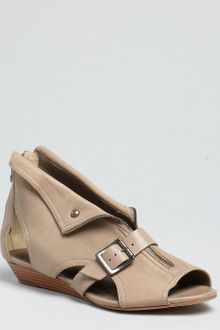 Pour La Victoire Light Grey Leather Gala Sandals - Lyst