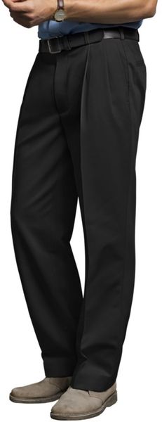 Dockers D3 Classic Fit Neveriron Essential Pleated Pants  in Black for Men - Lyst
