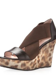 Taryn Rose Sawyer Wedge Dark Brown - Lyst