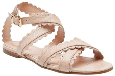See By Chloé Scalloped Flat Sandal in Beige (nude) - Lyst