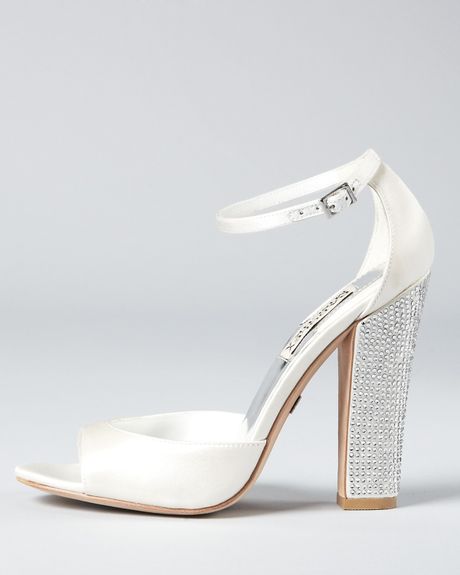 block heel badgley mischka