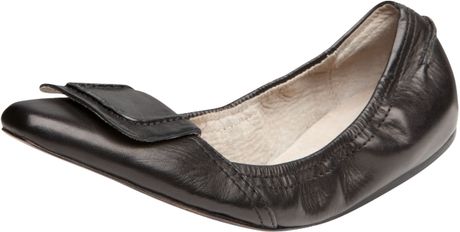 Elizabeth And James Scrunchy Ballerina Flat in Black (cognac) - Lyst