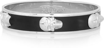 Alexander McQueen Enameled Skull Bangle - Lyst