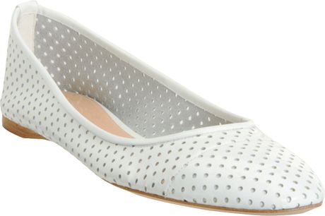Jil Sander Perforated Ballet Flat in White - Lyst