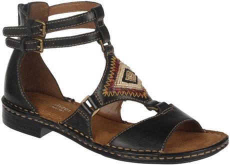 Naturalizer Reconnect Sandals in Black | Lyst