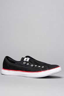 Converse The Chuckit Sneaker in Black - Lyst