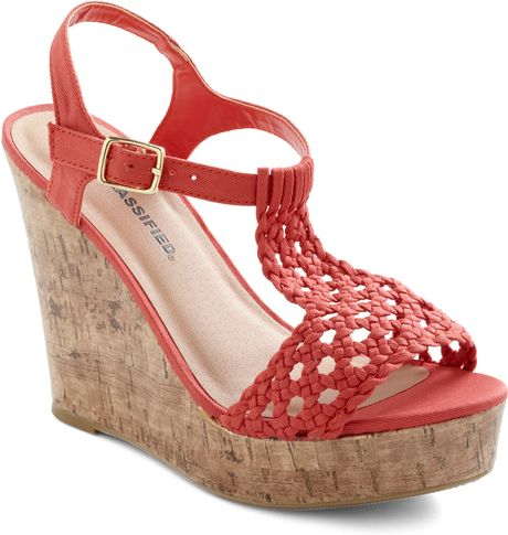 Modcloth Party On The Peninsula Wedge in Pink (sea) - Lyst