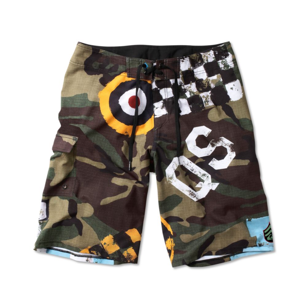 Quiksilver Flying Fortress Camo Boardshorts in Multicolor for Men (camo