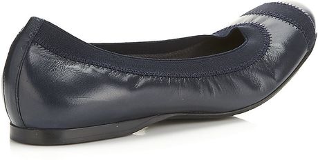 stuart weitzman giveable flats
