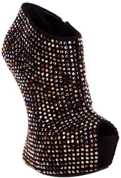 Giuseppe Zanotti Embellished Bootie in Black - Lyst