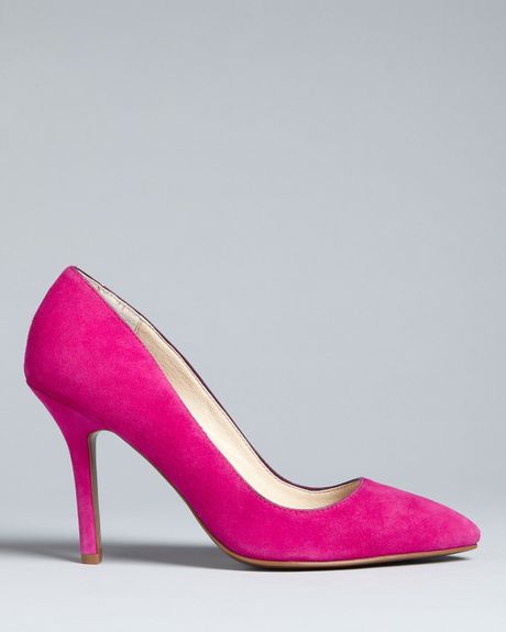 gina pointed toe pumps